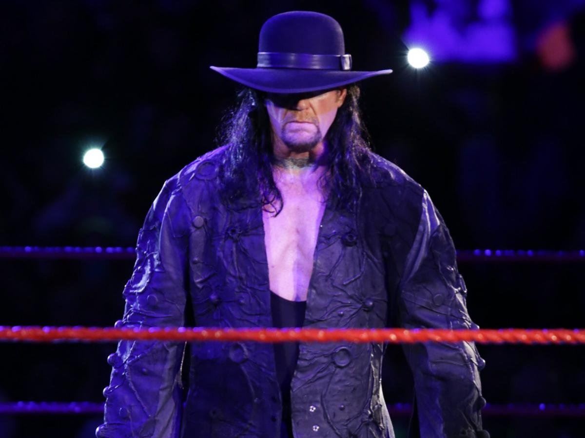 the-undertaker-1_3.jpg