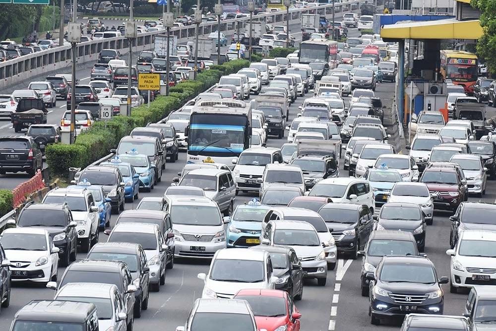 tol jadi percuma jika kesesakan lebih 1km di indonesia
