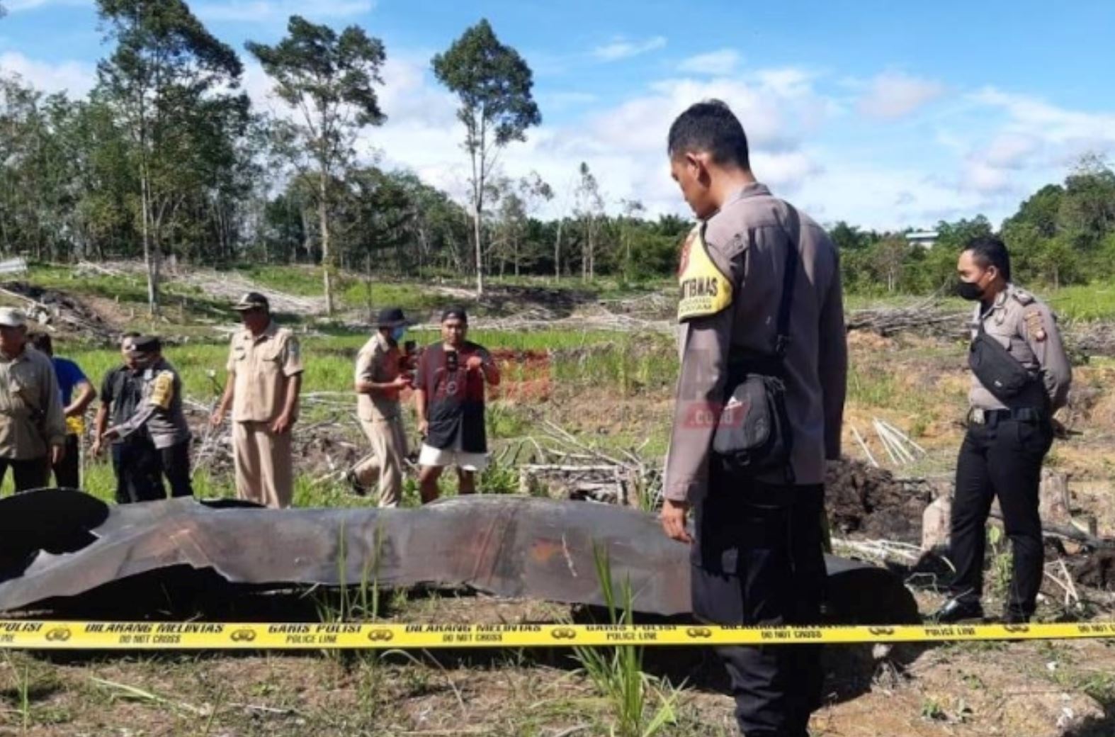 debris from china’s rocket found near sarawak-west kalimantan border