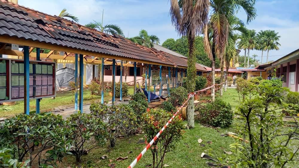 malang memang tak berbau 