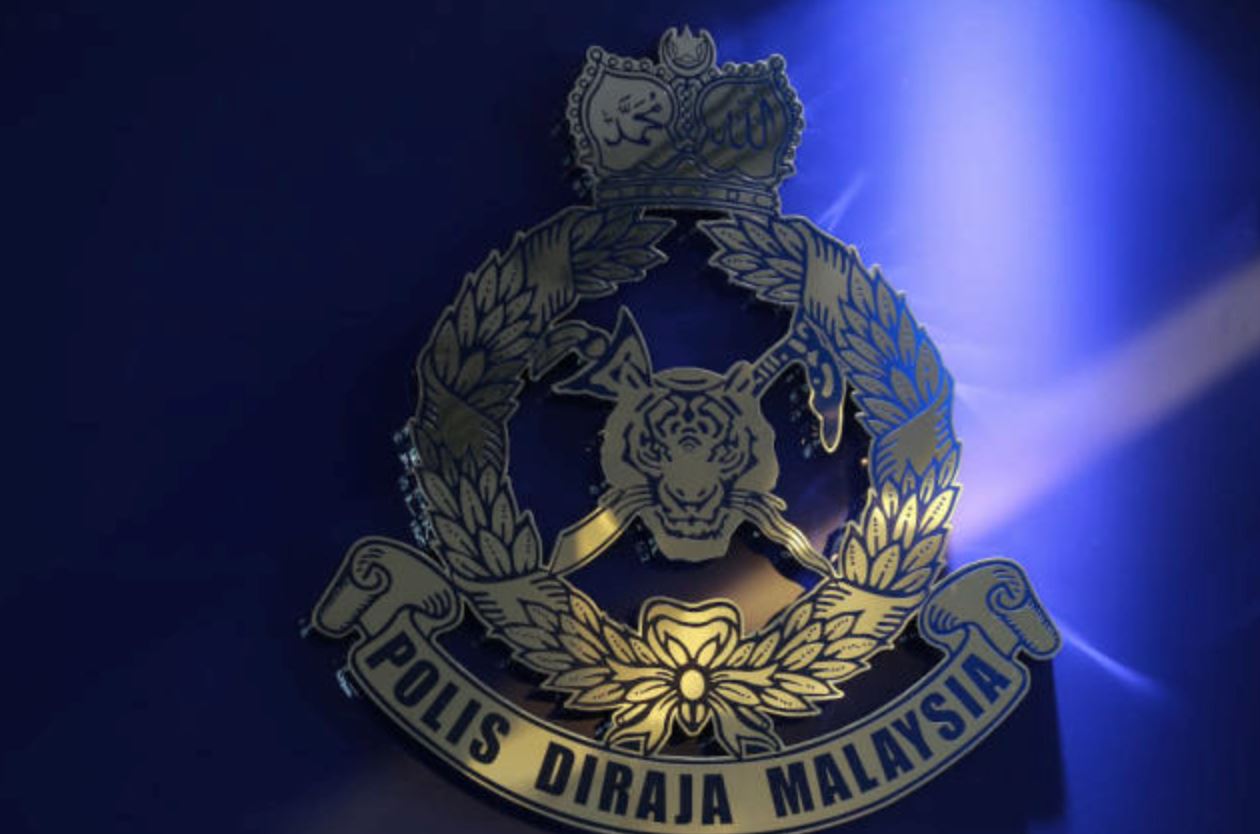 two women in kota kinabalu risked their lives to try and catch a burglar!