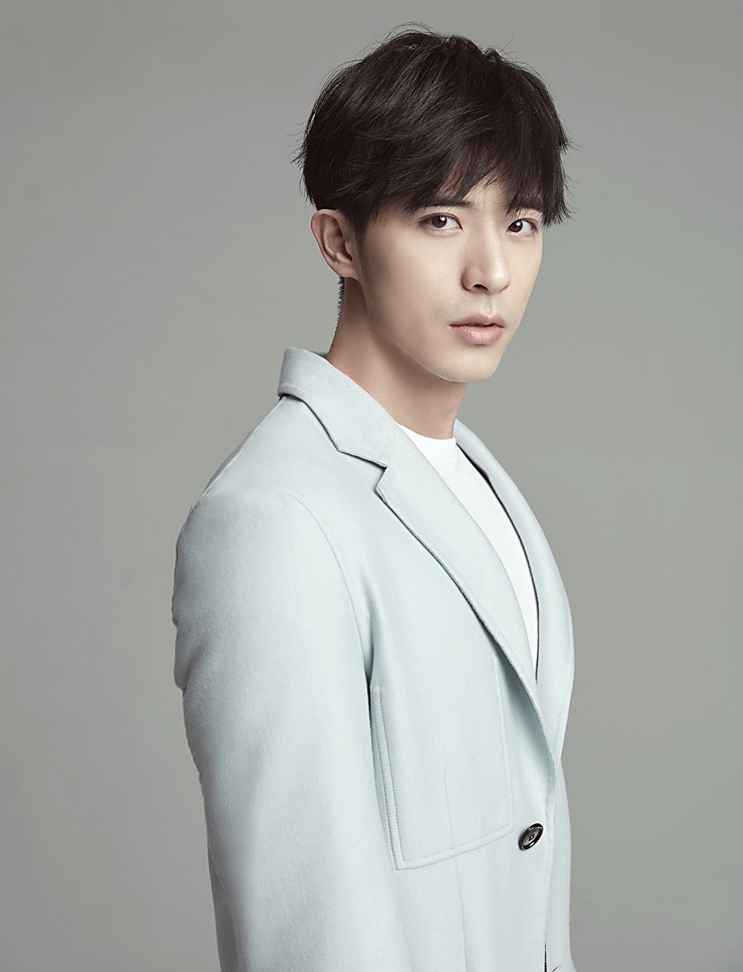 💢被张天爱踢爆爱劈腿❗️徐开骋发文道歉：没处理好感情