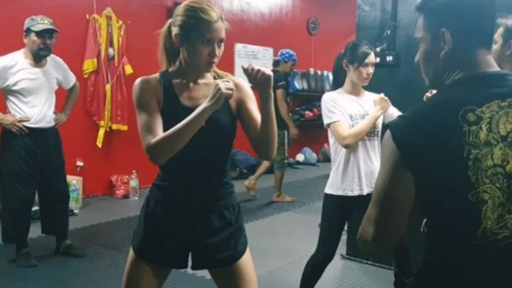 elizabeth tan rasa berbaloi badan lebam-lebam demi aksi lasak