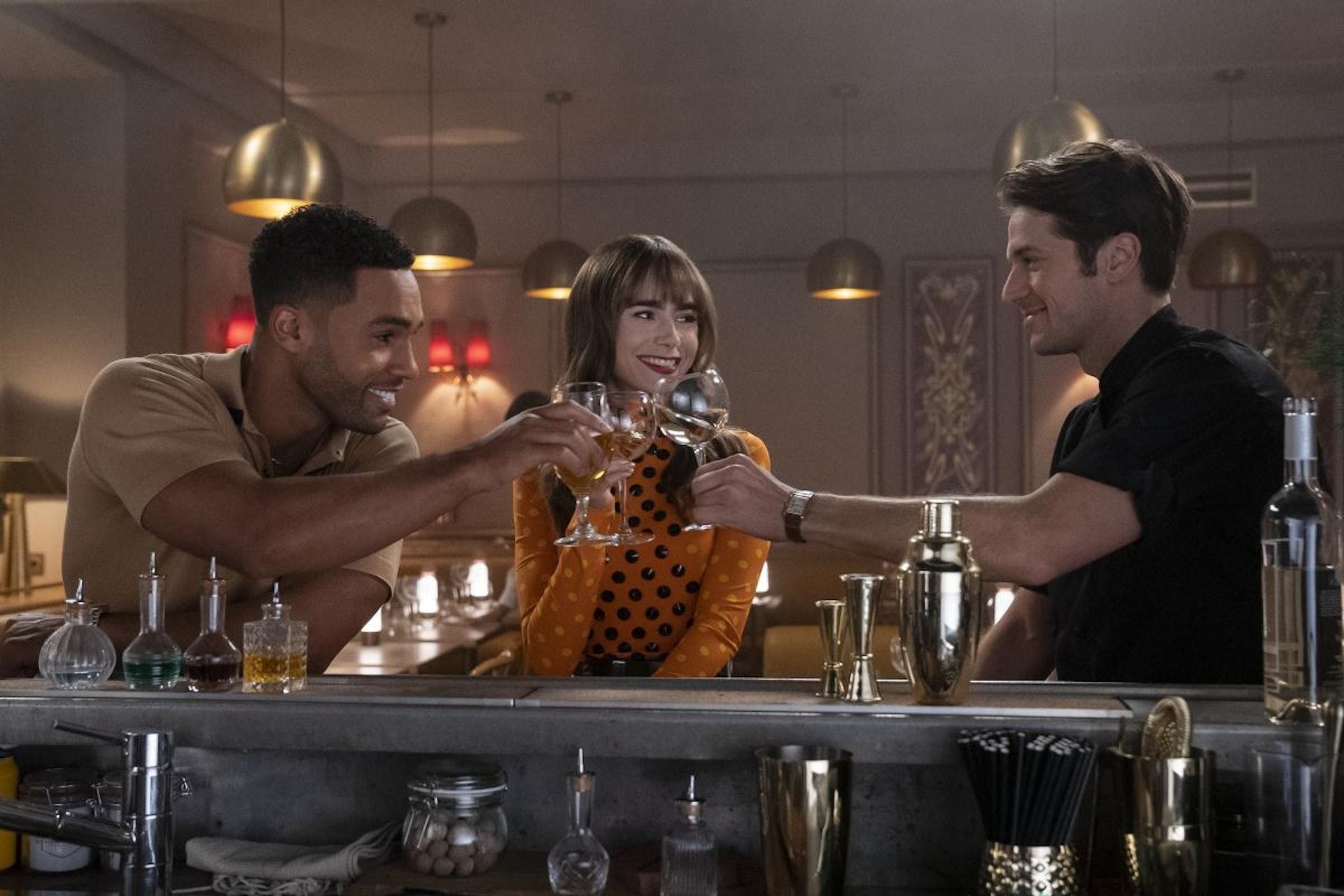 🇫🇷《emily in paris》第三季12月21日上线❗️emily事业爱情都陷三角恋⚠️