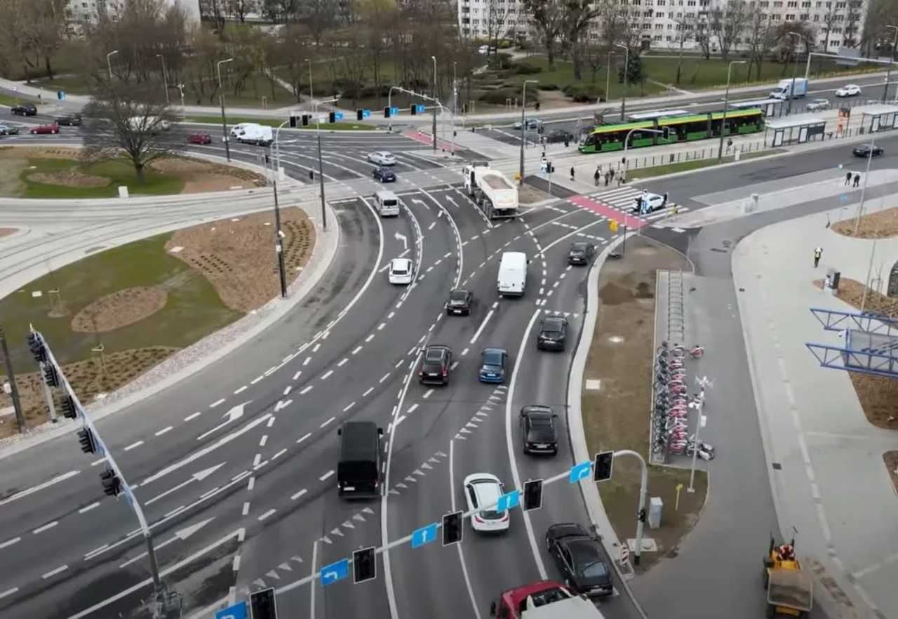 ramai pemandu huru-hara, ini bulatan paling teruk di dunia [video]