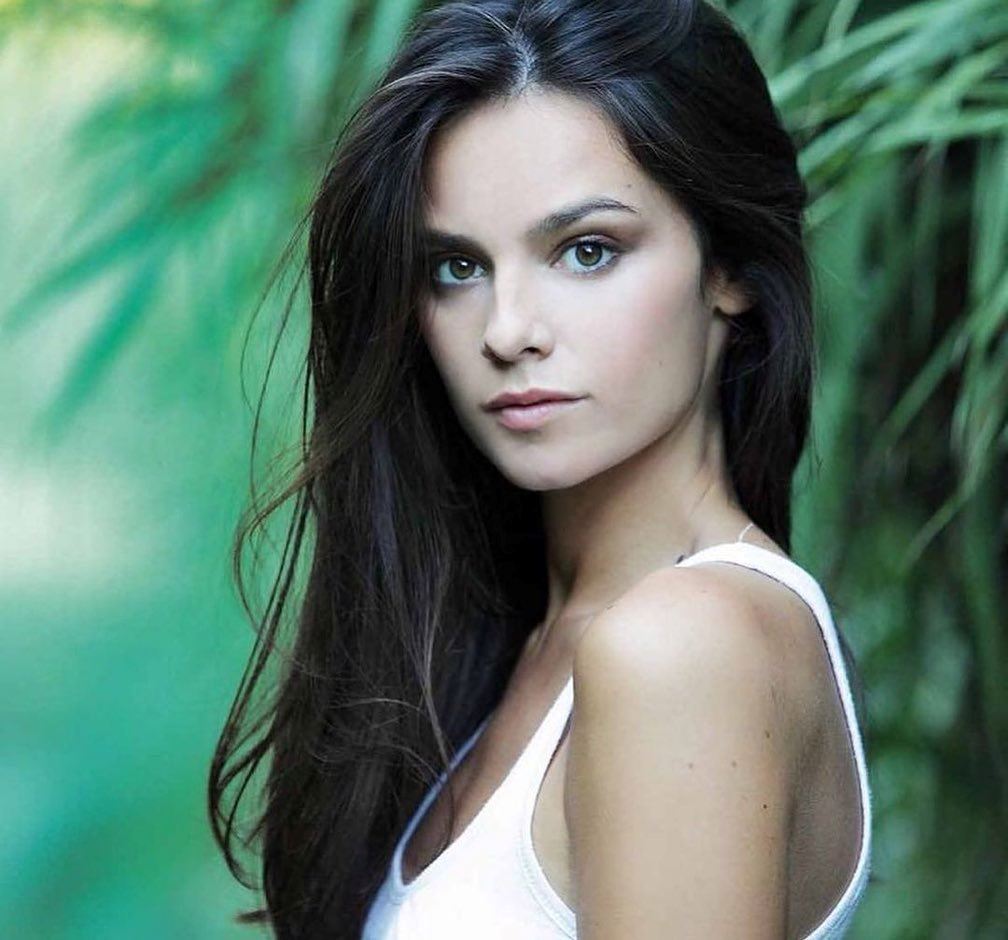 hati joong-ki kini dimiliki guru bahasa inggeris peribadinya sendiri