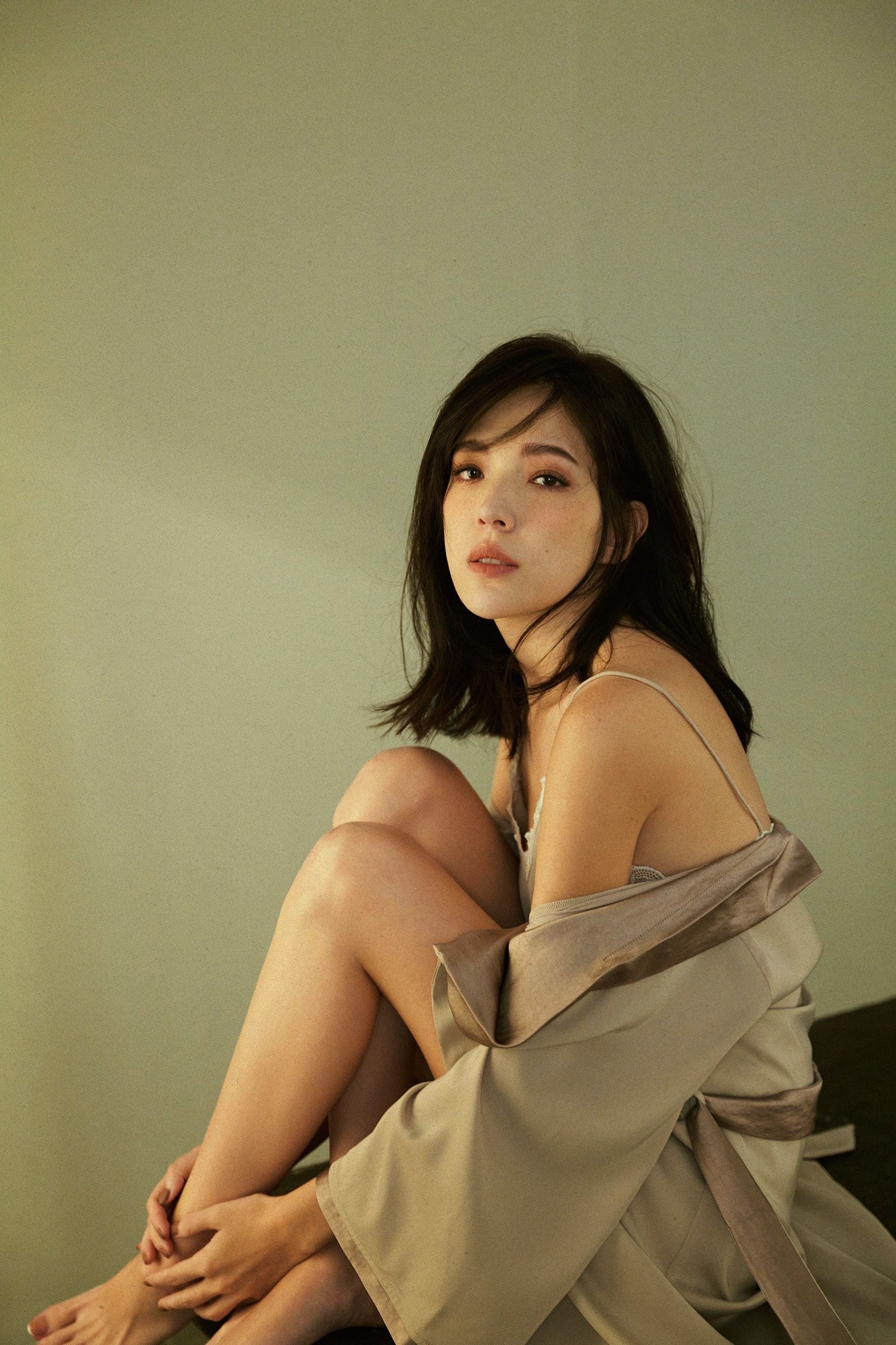 💄冻龄美女许玮甯的保养五大秘诀❗️喝薏仁水还有面膜很重要啊