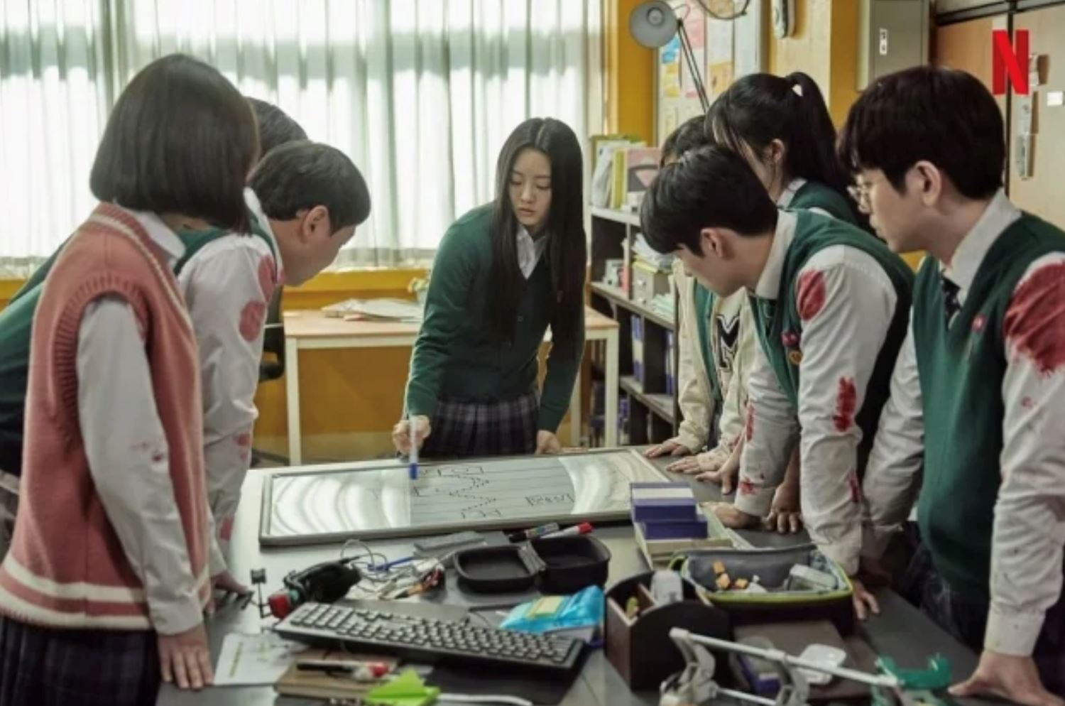 《僵尸校园》校服都是青色❗️原来背后有特别原因🔥