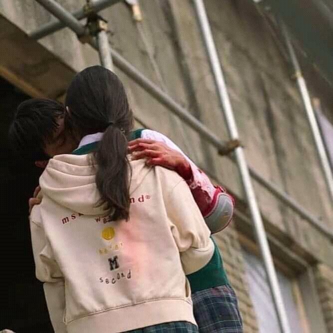 《僵尸校园》亲吻朴持厚❗️原来是尹灿荣的初吻呀😘