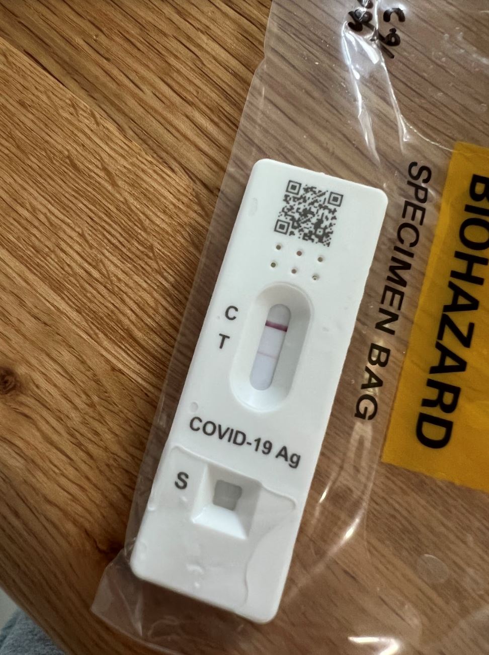 yoon吴家润一家三口确诊新冠肺炎❗️喉咙干渴身体疼痛😭