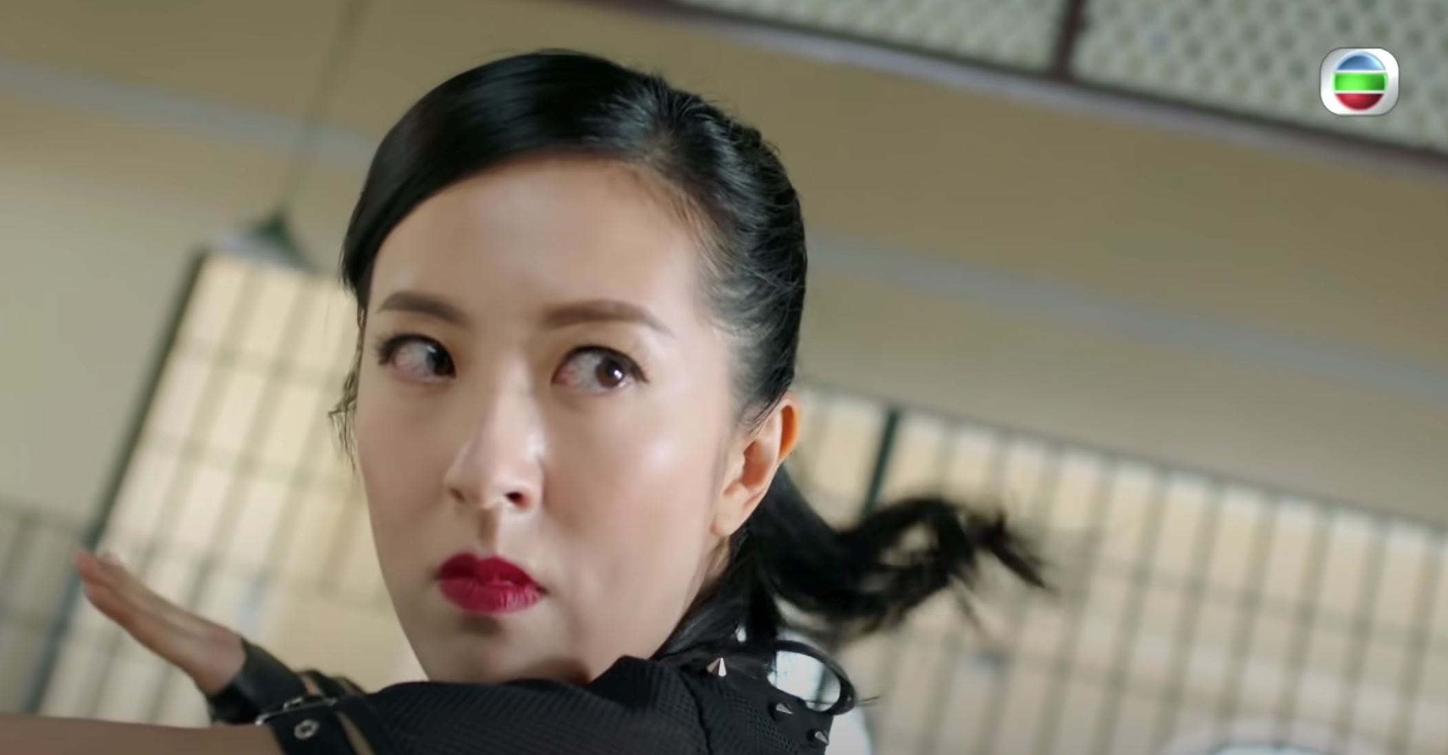 《铁拳英雄》唐诗咏「失控」一个打十个❗️网友封她为女杀神🔥