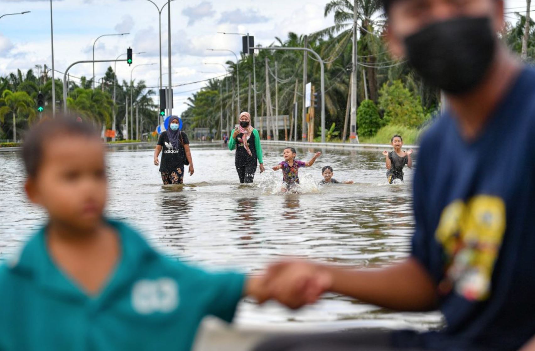 over 330 people evacuated due to floods in kedah