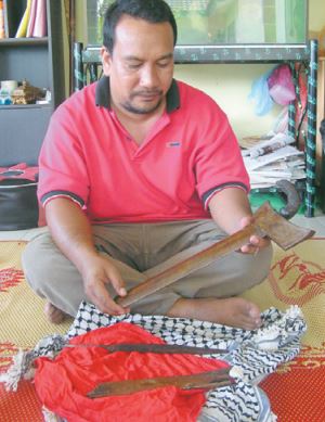 cucu mat kilau simpan keris yang pernah digunakan tentang penjajah british