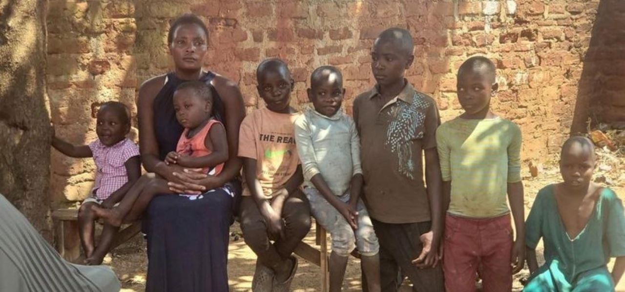 suami anggap isteri tak normal lepas lima kali bersalin kembar