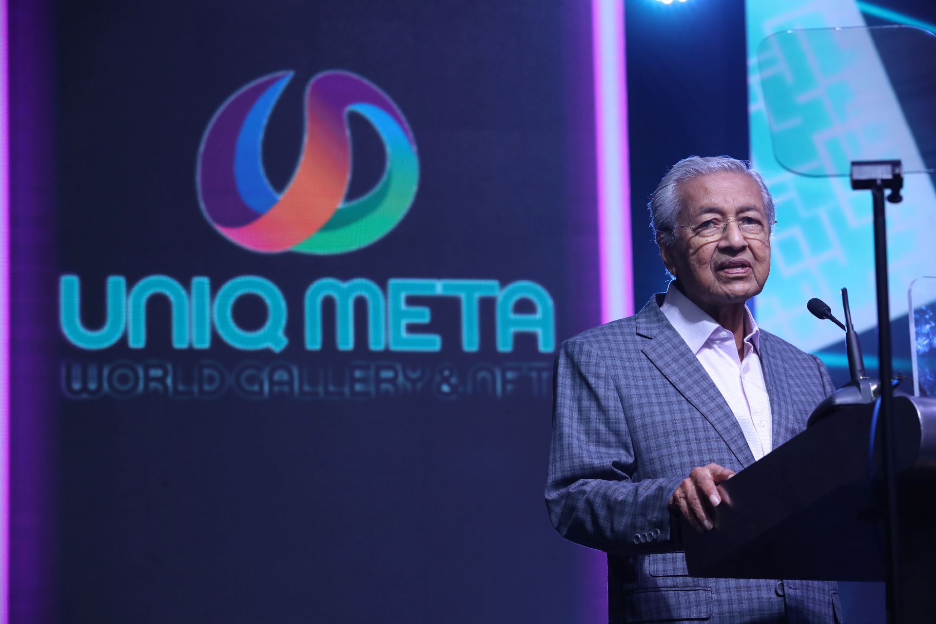 tun dr. mahathir feted with metaverse virtual gallery featuring his legacy 