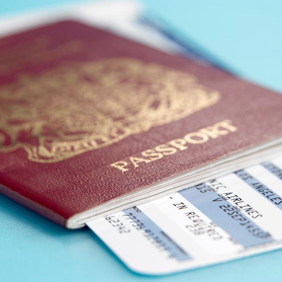 jaga privasi, jangan kongsi imej pasport dan tiket pesawat di media sosial 