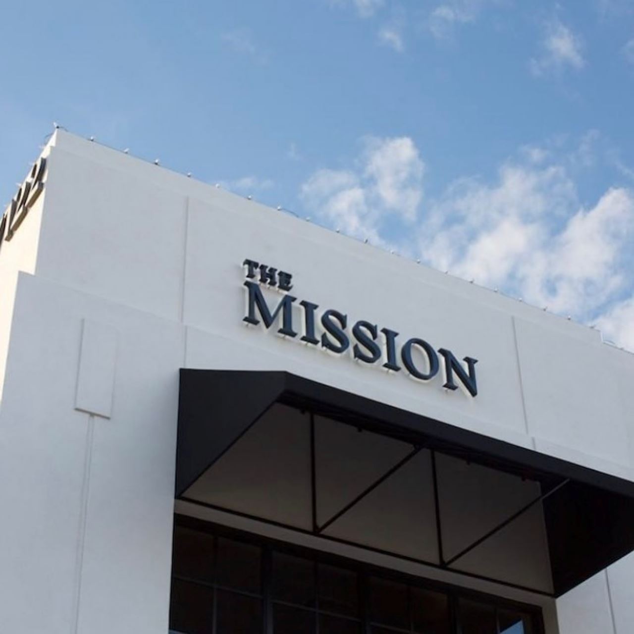 pengunjung restoran ini dibenarkan untuk jilat dinding