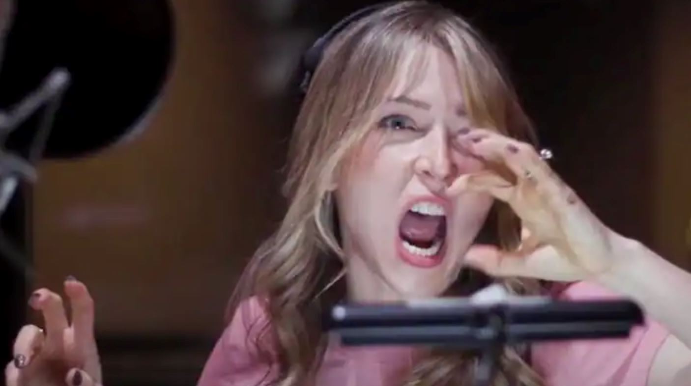 this professional scream artist earns money just by screaming! 