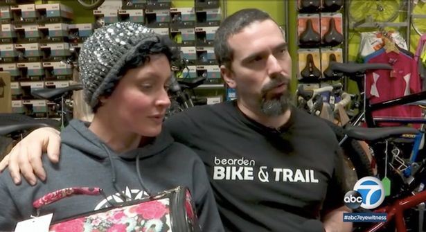 kucing hilang 7 tahun lalu, ditemukan 2,000 batu pada tuannya semula