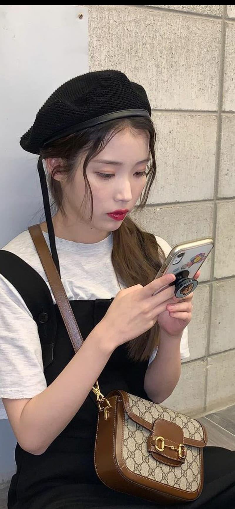 手机看越多，肚腩变越大啊❗️研究：接触多蓝光会储存体内脂肪😱