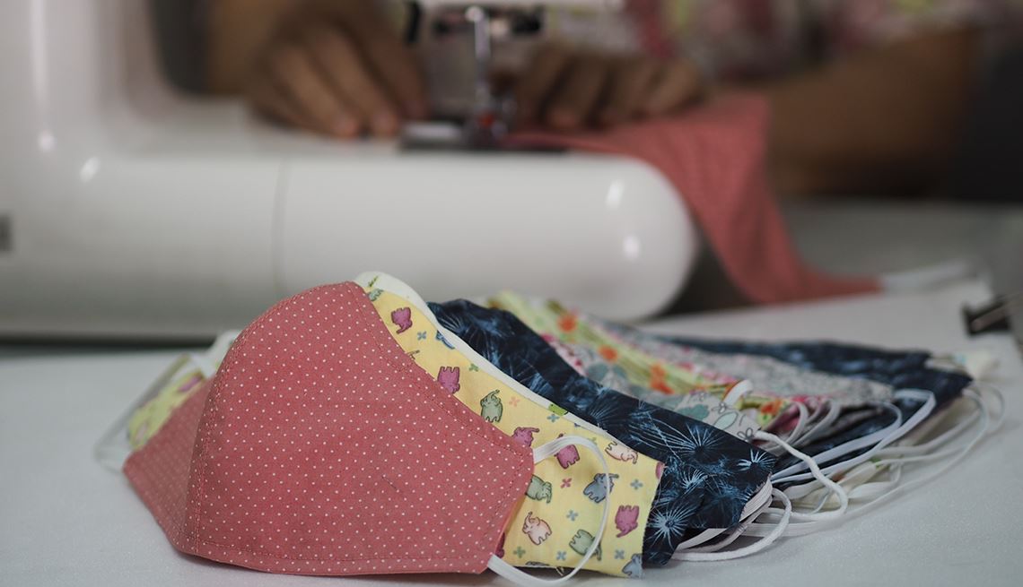 90% zarah covid-19 boleh tembus face mask jenis kain