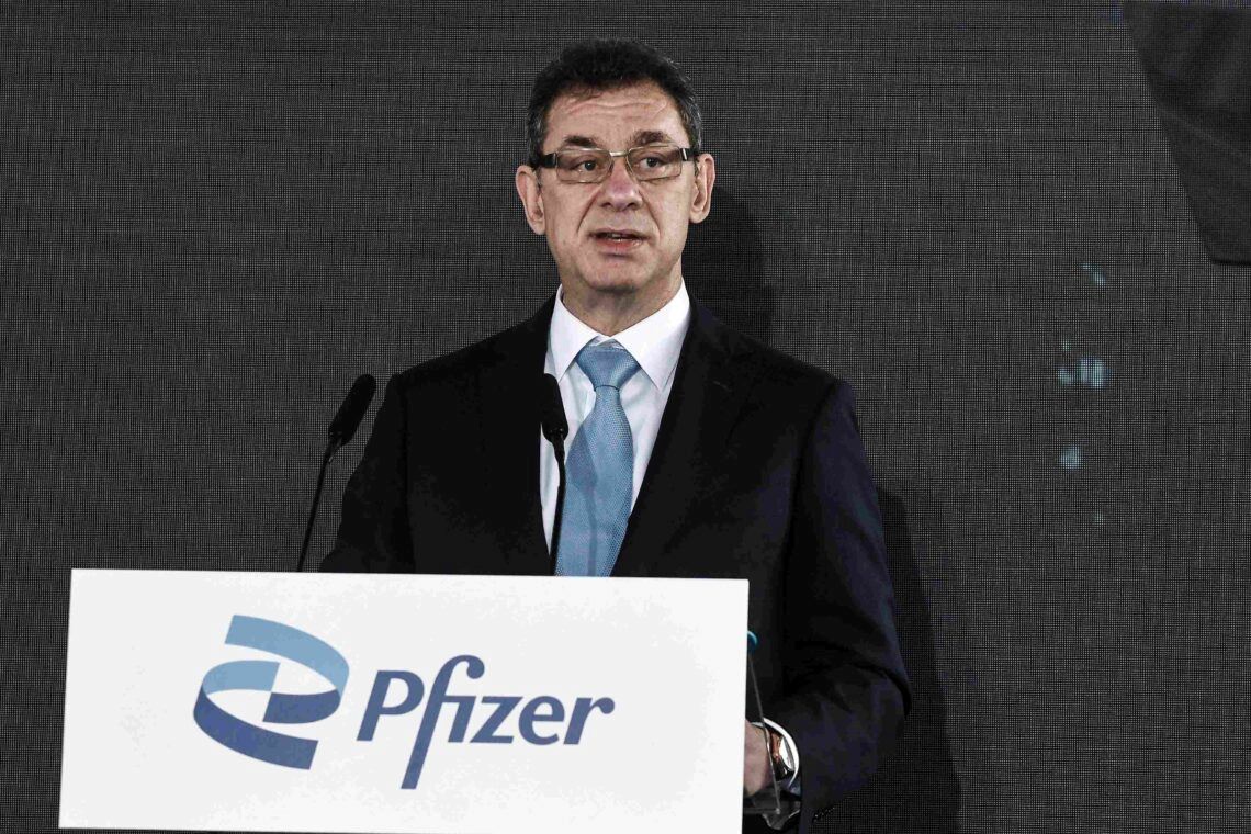 ‘‘vaksin keempat perlu untuk kebanyakkan orang,’’ – ceo pfizer