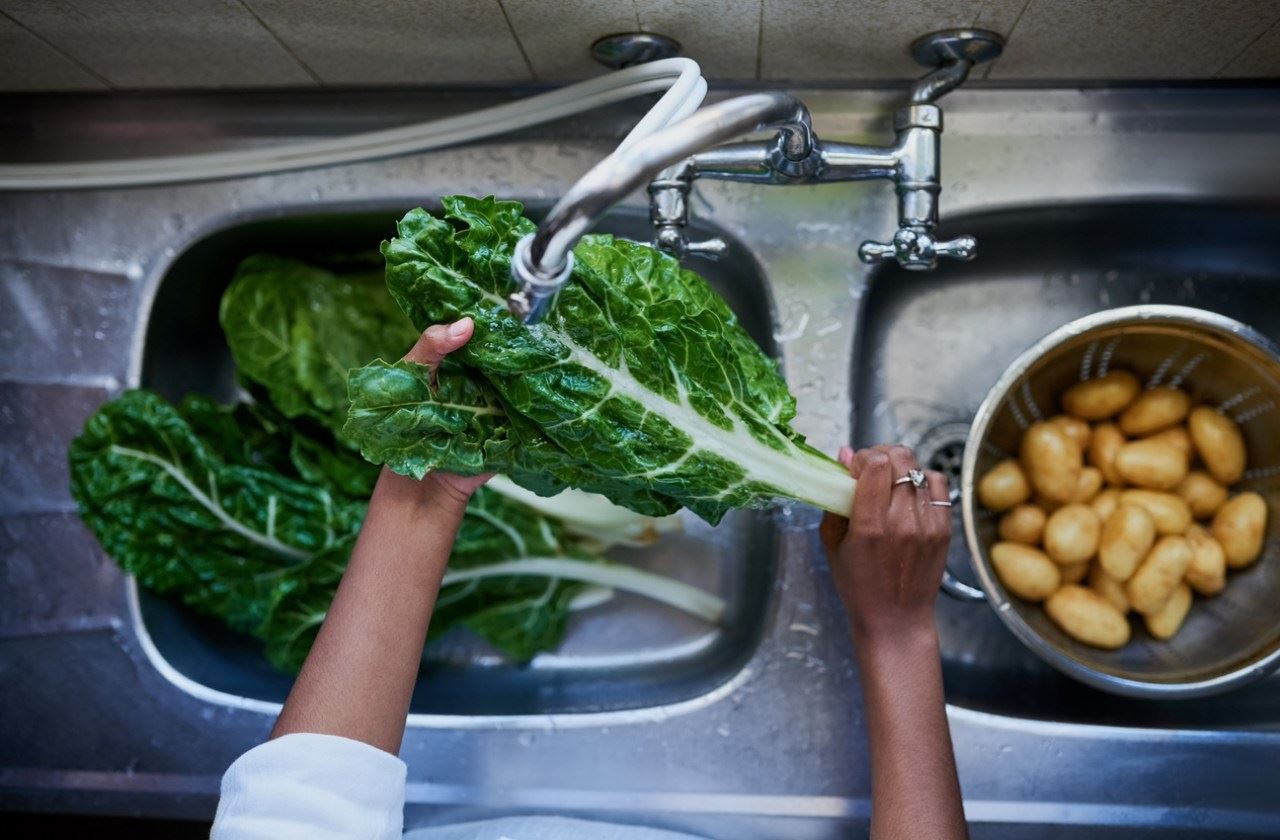 lebih kotor dari tandas, jangan basuh bahan mentah terus dalam sinki