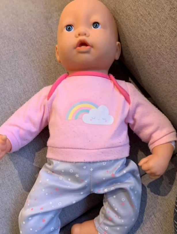 ibu risau tanda hitam pada anak patung ini makin lama makin besar