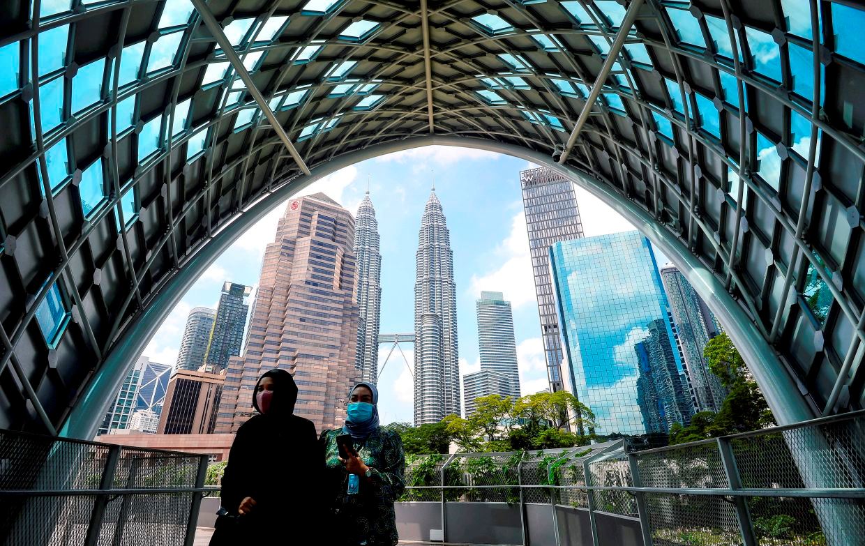 malaysia destinasi hari raya utama bagi warga singapura