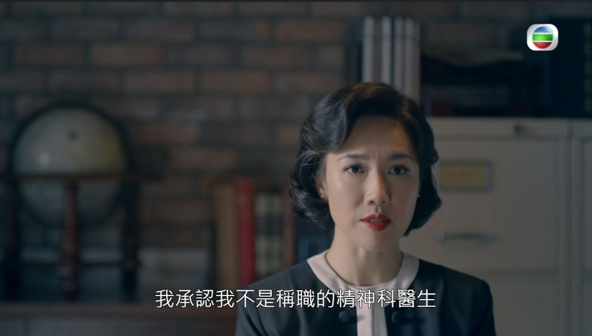 📺《金宵大厦2》李施嬅60年代英国口音获推爆❗️网友赞：简直全能🔥