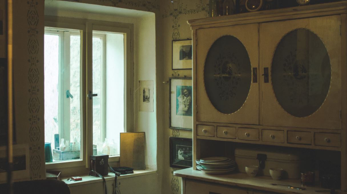 man buys second-hand kitchen cabinet online & found rm708,345 hidden inside