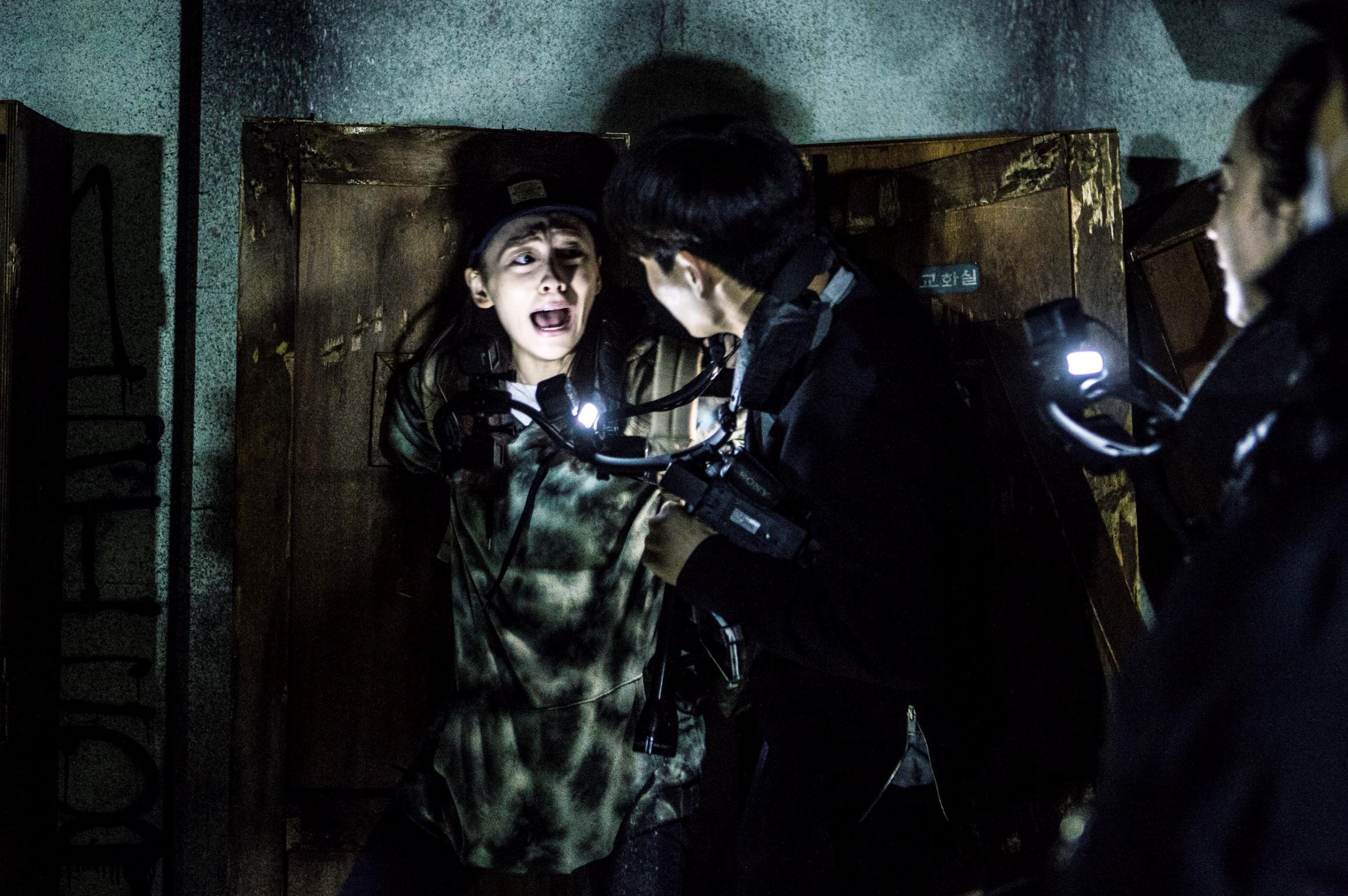 🎬口碑爆表❗️韩国惊悚电影《昆池岩》🏥带你进入“全球七大恐怖圣地”精神病院😱