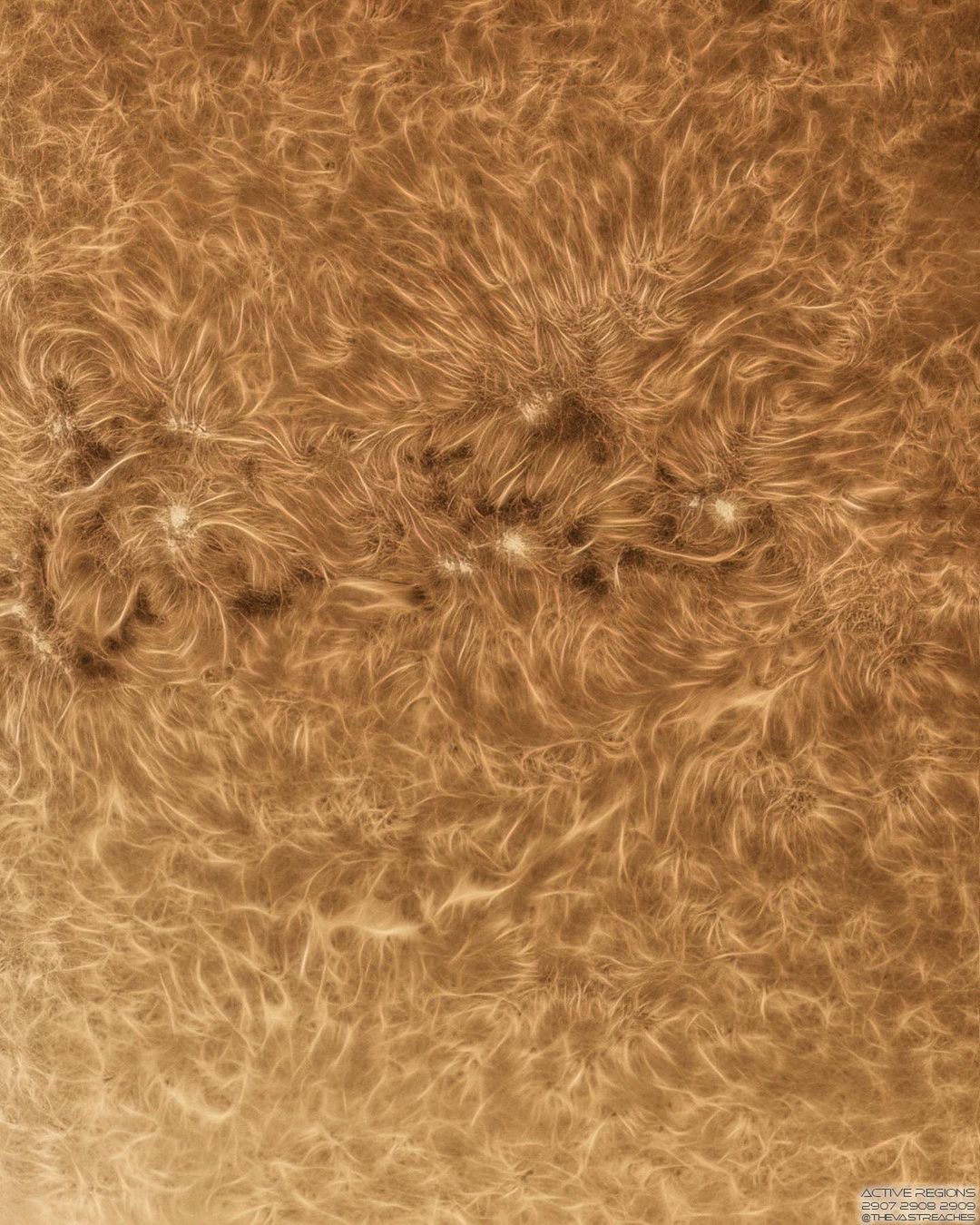 foto permukaan matahari pada resolusi tinggi didedahkan