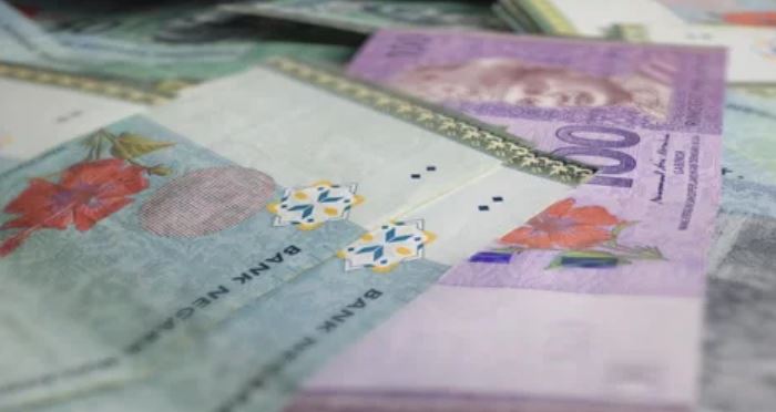 m’sian woman express her frustrations because her siblings keep asking to borrow money