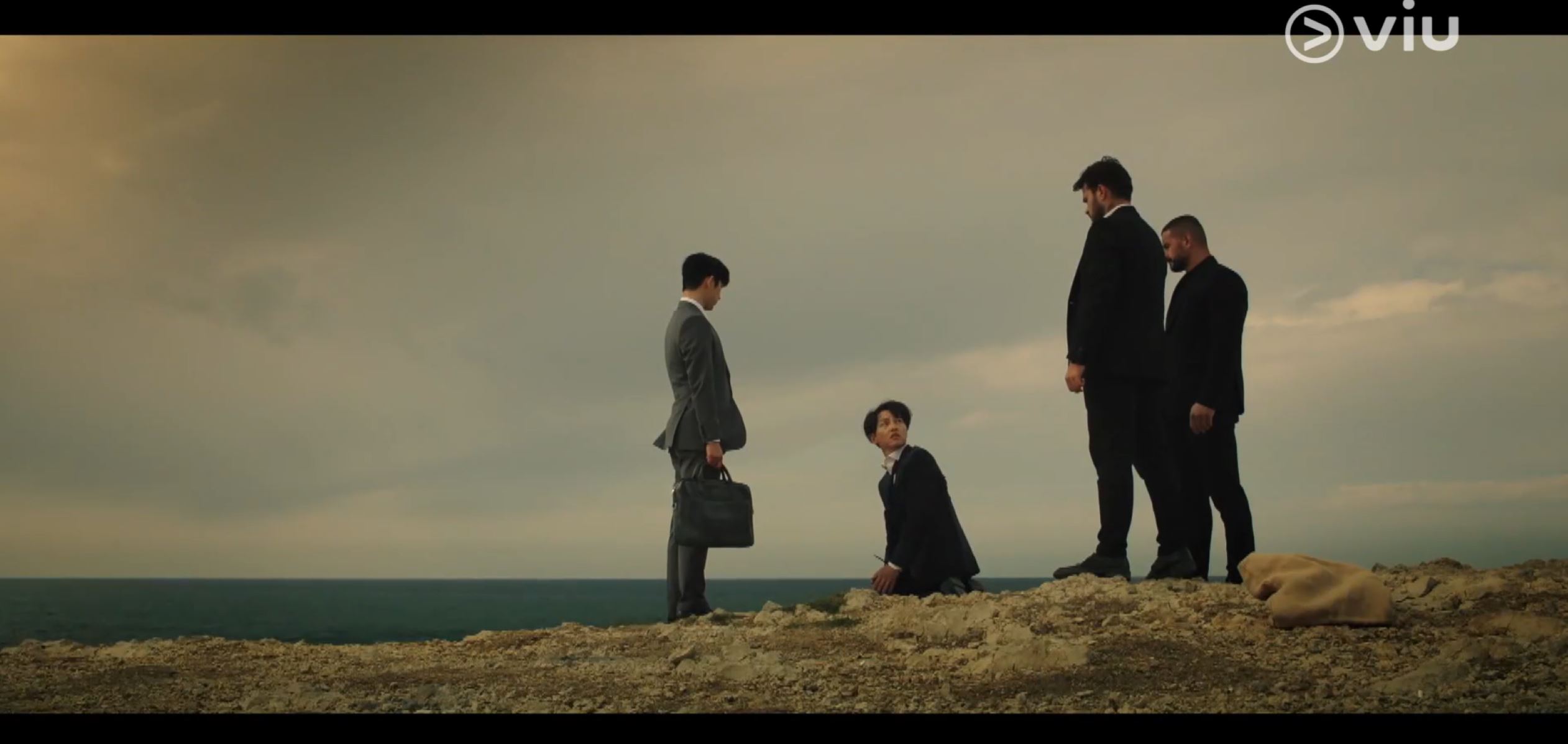 📺《财阀家的小儿子》疑团重重❗迷弟朴珍荣竟奉命杀害宋仲基😱