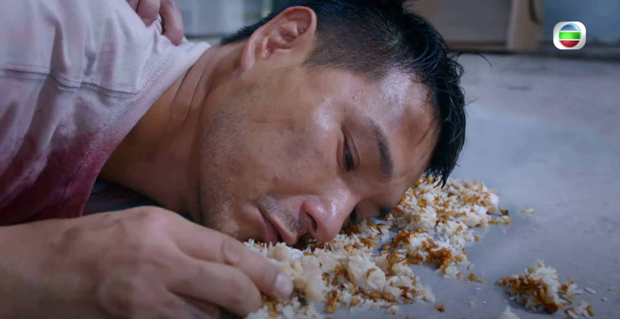 📺【影片】《超能使者》陈展鹏演出超敬业❗️流落街头吃狗饭让人心疼