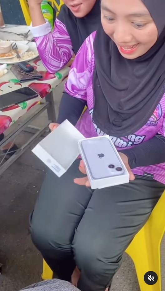 hadiahkan pekerja telefon pintar, ramai impi majikan seperti syahmi sazli