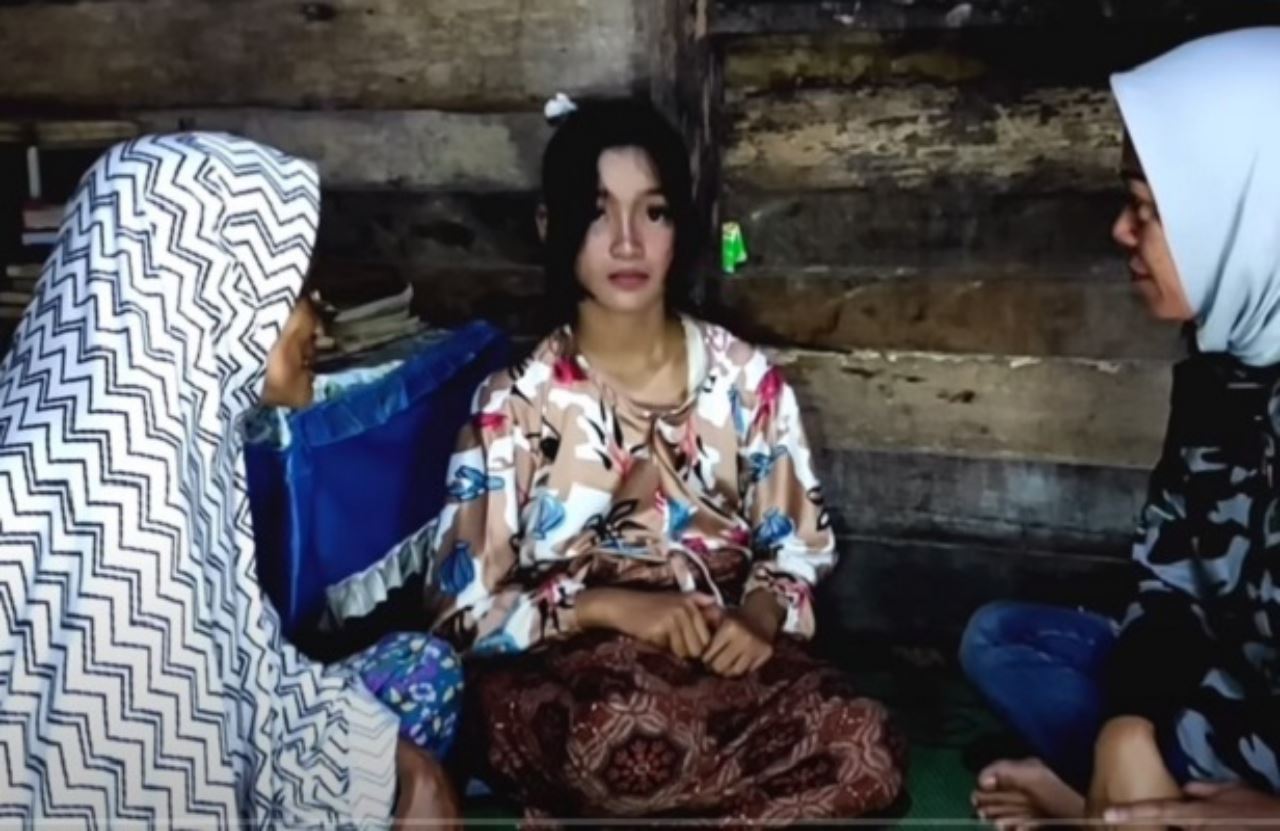 kanak-kanak paras rupa jelita ini didakwa dibela pontianak