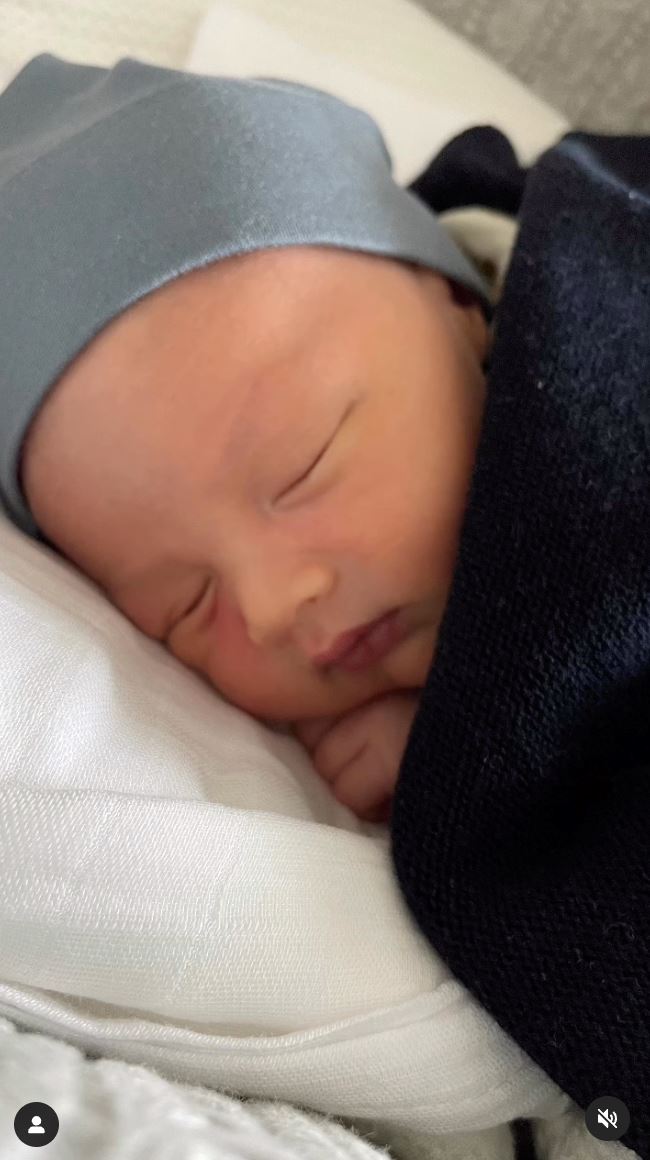 neelofa akhirnya dedah wajah sebenar anaknya, bilal