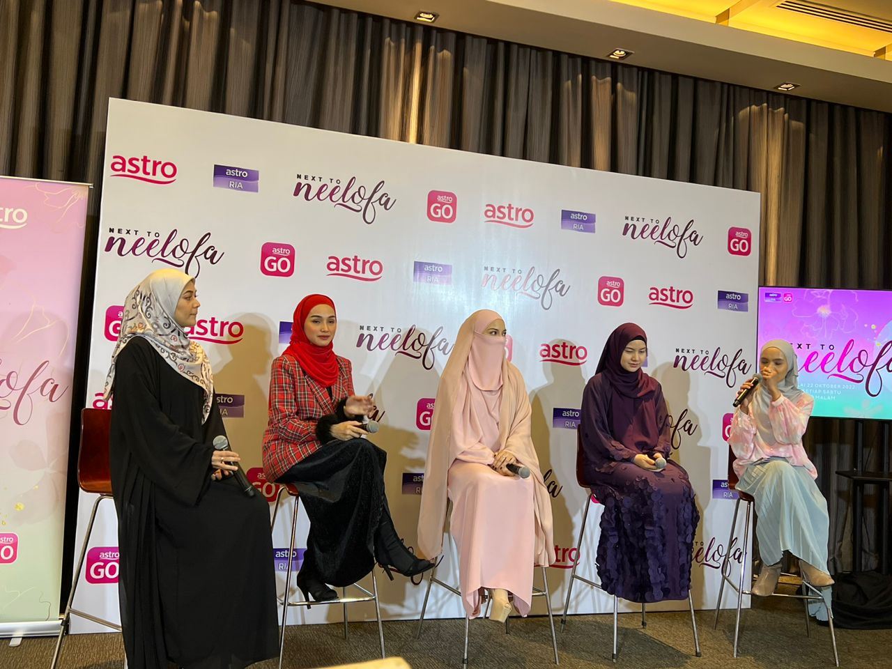 saya elak untuk bergandingan dengan hos tv lelaki, neelofa