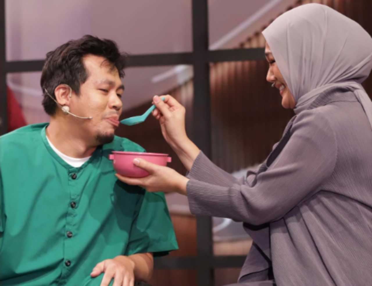 buat semula babak dengan erra, kelakar lihat jep menangis disuap bubur dengan sari yanti