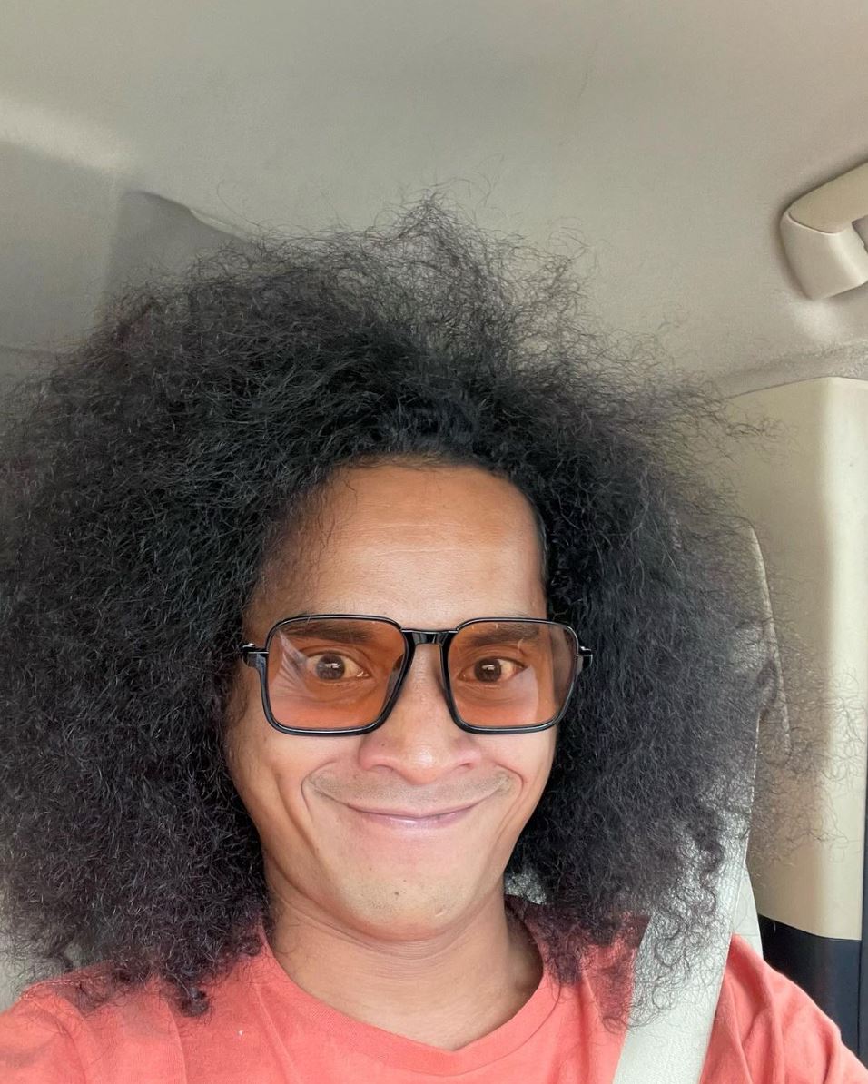 wikipedia tulis atu zero pernah nyanyi dengan bts, blackpink. ini respon tuan badan