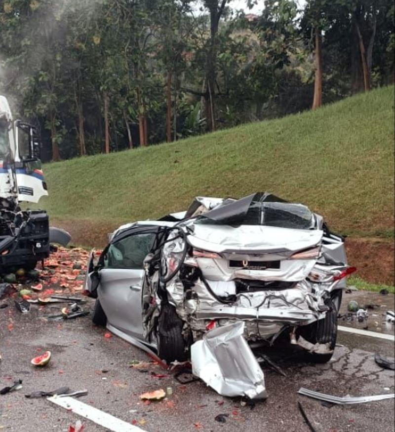 one dead, two injured in multi-vehicle crash on plus highway