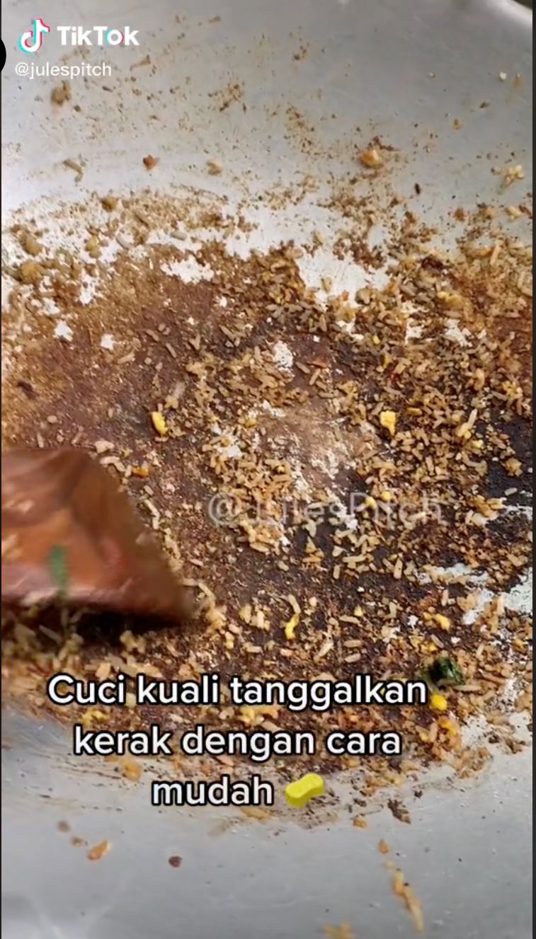 jangan buang masa sental kuali, ini tips mudah nak bersihkan kerak kuali