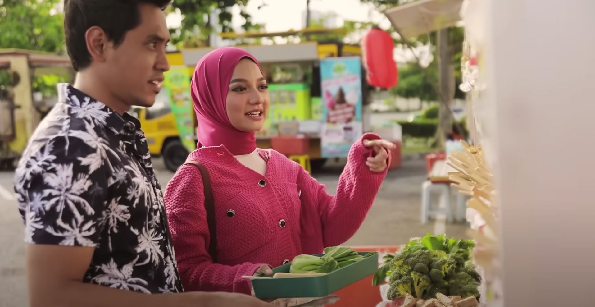 tiba-tiba digosip bercinta, khai bahar jelas statusnya bersama hawa rizwana