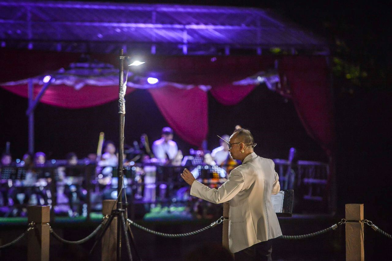 muzik menyatu dengan alam