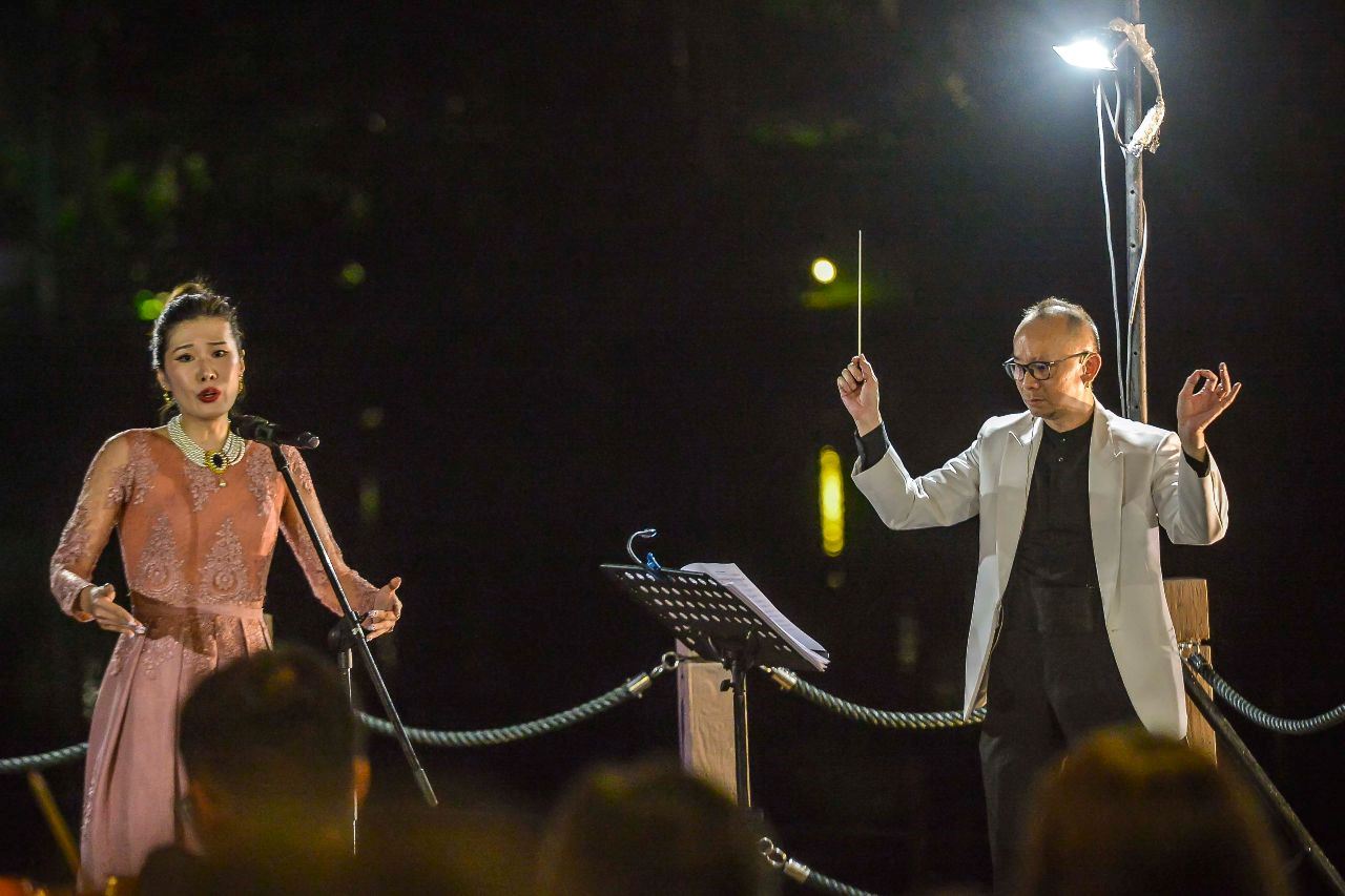 muzik menyatu dengan alam