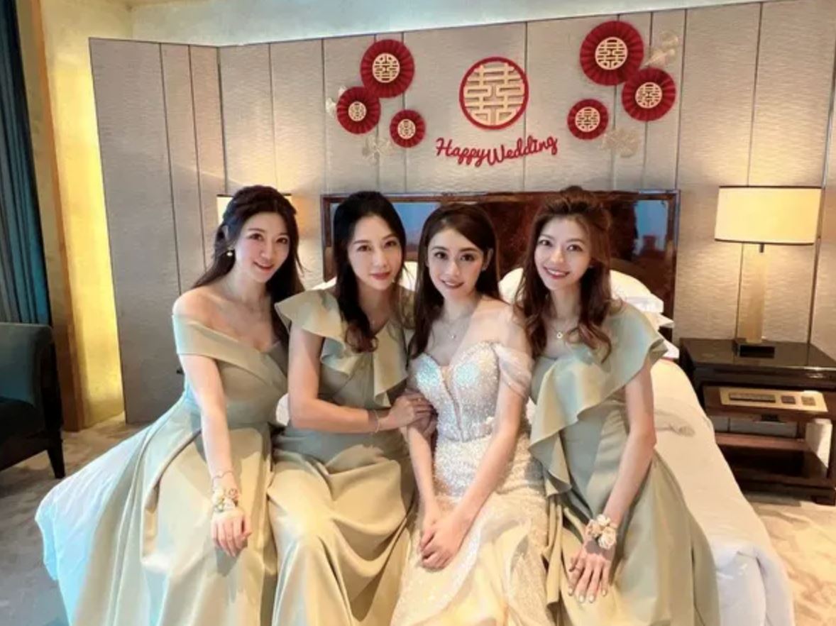 💍《开心速递》「垃圾清」周梓盈结婚啦❗️原来曾和何广沛拍拖五年