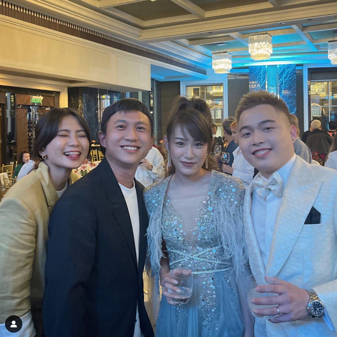 💍【多图】aaron谢定峰终于和老婆完成婚礼啦❗️许多圈中好友出席星光熠熠呀