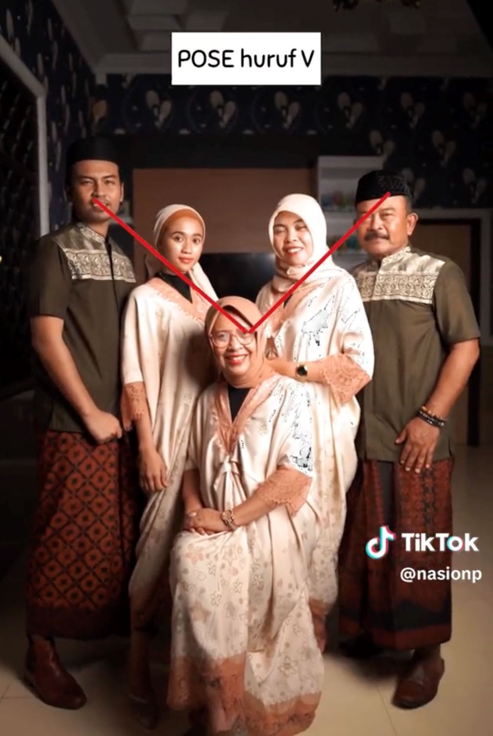 empat idea gambar family 5 ahli sempena hari raya. memang cun!